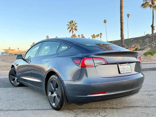 2022 Tesla Model 3 Standard Range