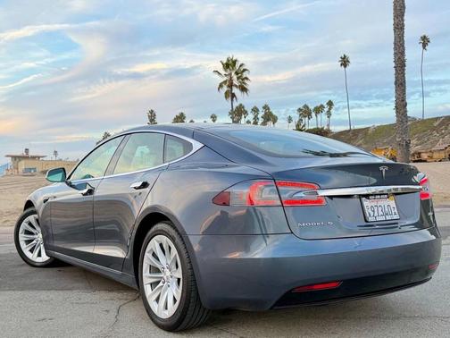 2017 Tesla Model S 100D