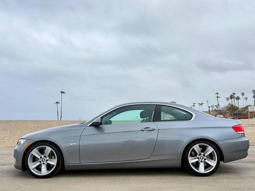 2008 BMW 335 335i 2dr Coupe