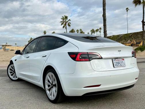2021 Tesla Model 3 Long Range
