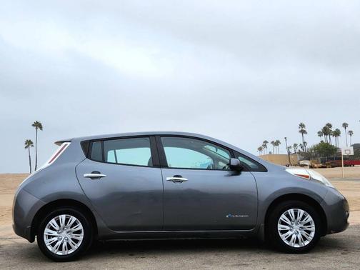 2017 Nissan Leaf S