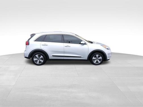 2018 Kia Niro LX