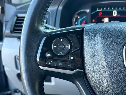 2022 Honda Pilot Touring 8-Passenger