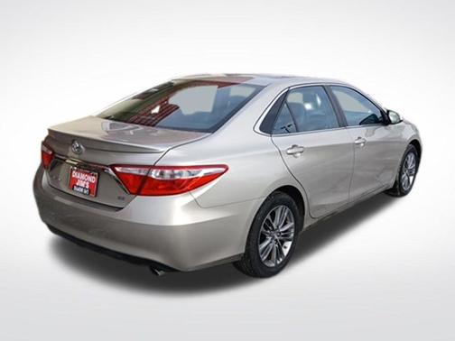 Creme Brulee 2017 Toyota Camry SE
