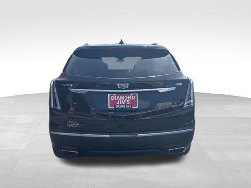 Stellar Black Metallic 2021 Cadillac XT5 Sport