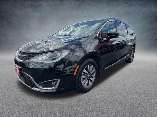 2020 Chrysler Pacifica Touring-L Plus