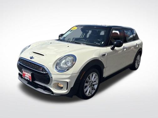 Pepper White 2016 MINI Clubman Clubman