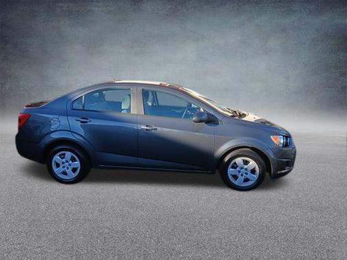 2013 Chevrolet Sonic LS