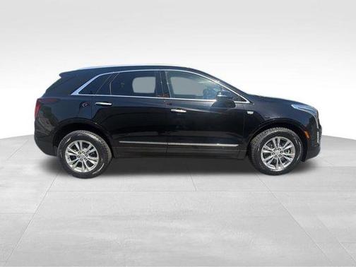 Stellar Black Metallic 2020 Cadillac XT5 Premium Luxury