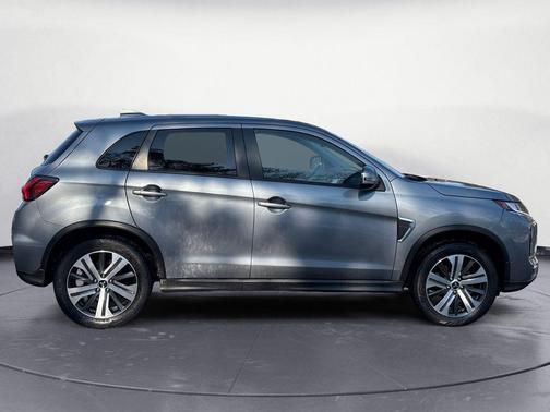 2024 Mitsubishi Outlander Sport SE