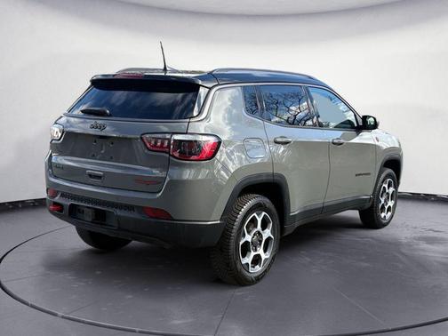 Sting-Gray Clearcoat 2022 Jeep Compass Trailhawk
