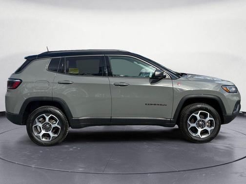 Sting-Gray Clearcoat 2022 Jeep Compass Trailhawk