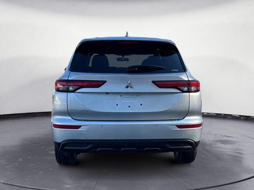 2024 Mitsubishi Outlander ES 2.5 S-AWC