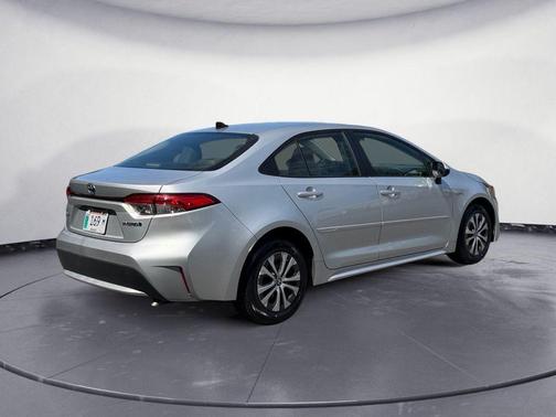 Classic Silver Metallic 2021 Toyota Corolla Hybrid LE
