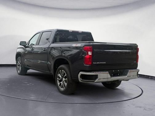 Dark Ash Metallic 2023 Chevrolet Silverado 1500 LT