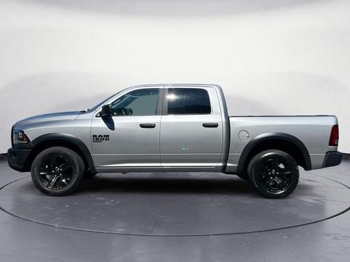 2024 RAM 1500 Classic Warlock Crew Cab 4x4 5'7' Box