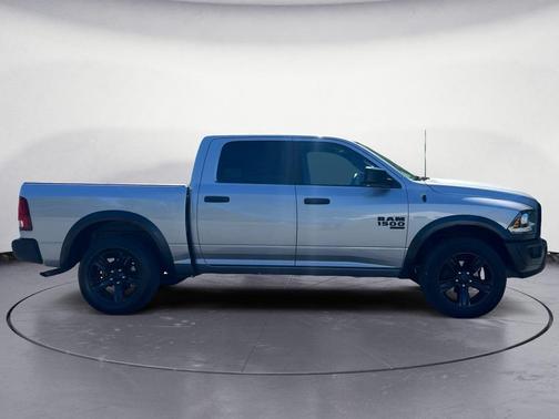 2024 RAM 1500 Classic Warlock Crew Cab 4x4 5'7' Box