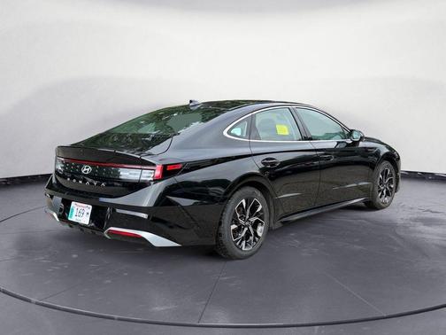 Onyx Black 2024 Hyundai SONATA SEL