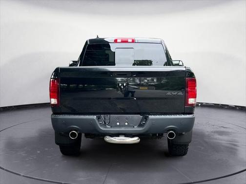 2019 RAM 1500 SLT