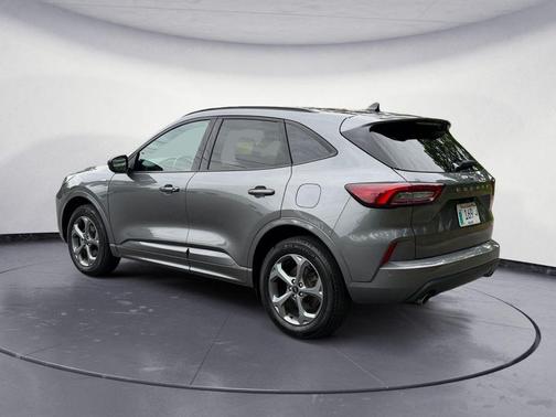 Carbonized Gray Metallic 2024 Ford Escape ST-Line