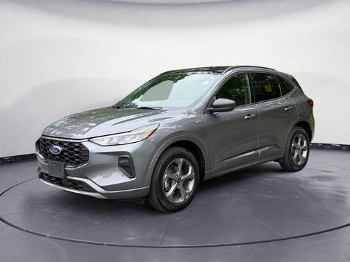 Carbonized Gray Metallic 2024 Ford Escape ST-Line