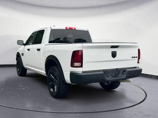 2024 RAM 1500 Classic Warlock Crew Cab 4x4 5'7' Box
