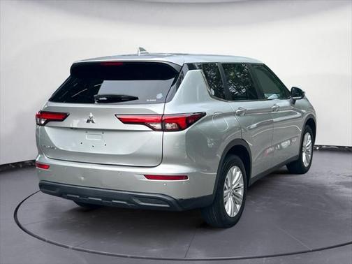 2022 Mitsubishi Outlander ES 2.5 S-AWC