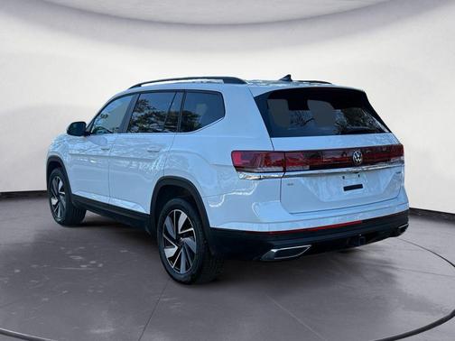 2024 Volkswagen Atlas 2.0T SE w/Technology 4MOTION