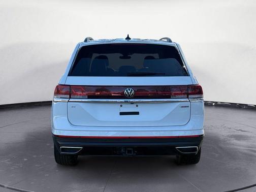 2024 Volkswagen Atlas 2.0T SE w/Technology 4MOTION