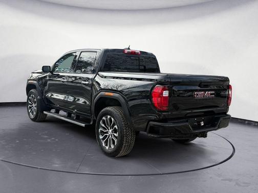 2024 GMC Canyon Denali