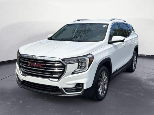 Summit White 2024 GMC Terrain SLT
