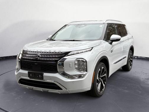 2025 Mitsubishi Outlander PHEV SEL