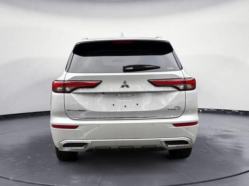 2025 Mitsubishi Outlander PHEV SEL