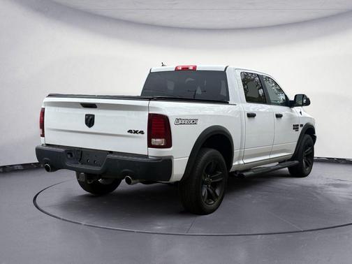 Bright White Clearcoat 2021 RAM 1500 Classic SLT