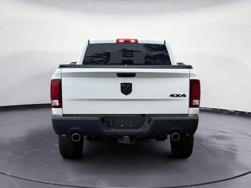 Bright White Clearcoat 2021 RAM 1500 Classic SLT