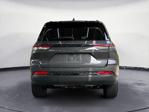 2022 Jeep Grand Cherokee Altitude