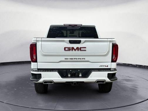 Summit White 2022 GMC Sierra 1500 AT4