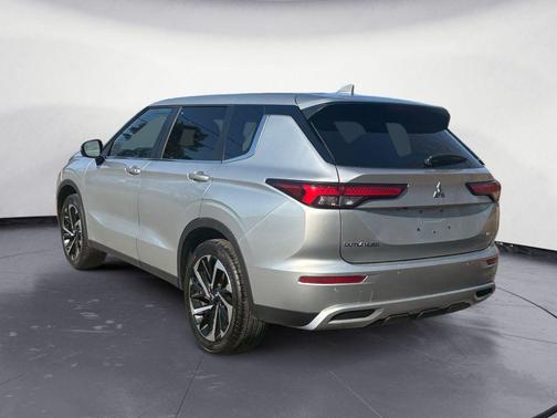 2024 Mitsubishi Outlander SE 2.5 2WD