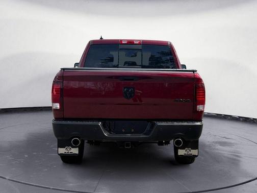 Delmonico Red Pearlcoat 2019 RAM 1500 SLT