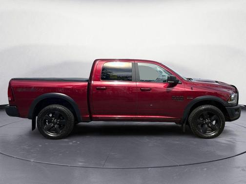Delmonico Red Pearlcoat 2019 RAM 1500 SLT