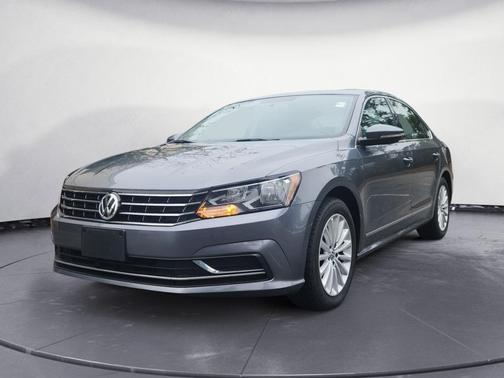 2017 Volkswagen Passat 1.8T SE