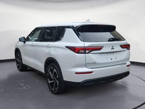 2022 Mitsubishi Outlander ES 2.5 S-AWC
