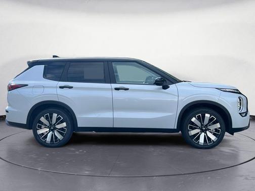 2025 Mitsubishi Outlander SE 2.5 S-AWC