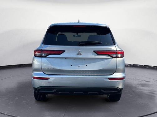 2022 Mitsubishi Outlander ES 2.5 S-AWC