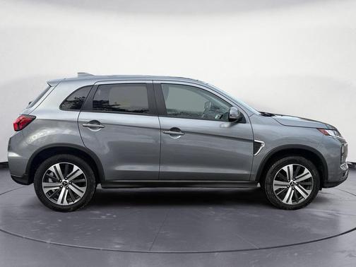 2024 Mitsubishi Outlander Sport SE