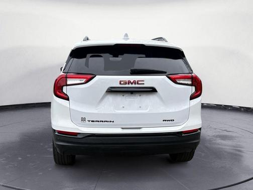 Summit White 2023 GMC Terrain SLE