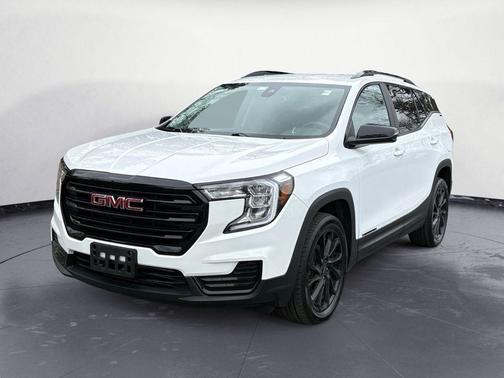 Summit White 2023 GMC Terrain SLE