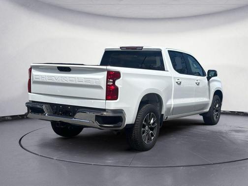 Summit White 2023 Chevrolet Silverado 1500 LT