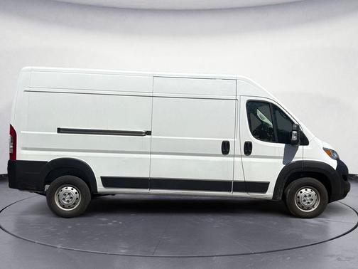 Bright White Clearcoat 2023 RAM ProMaster 2500 High Roof