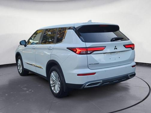 2022 Mitsubishi Outlander ES 2.5 S-AWC